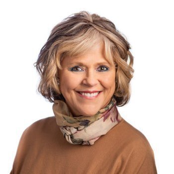 Real Estate Agent Susan Noland-Hunter